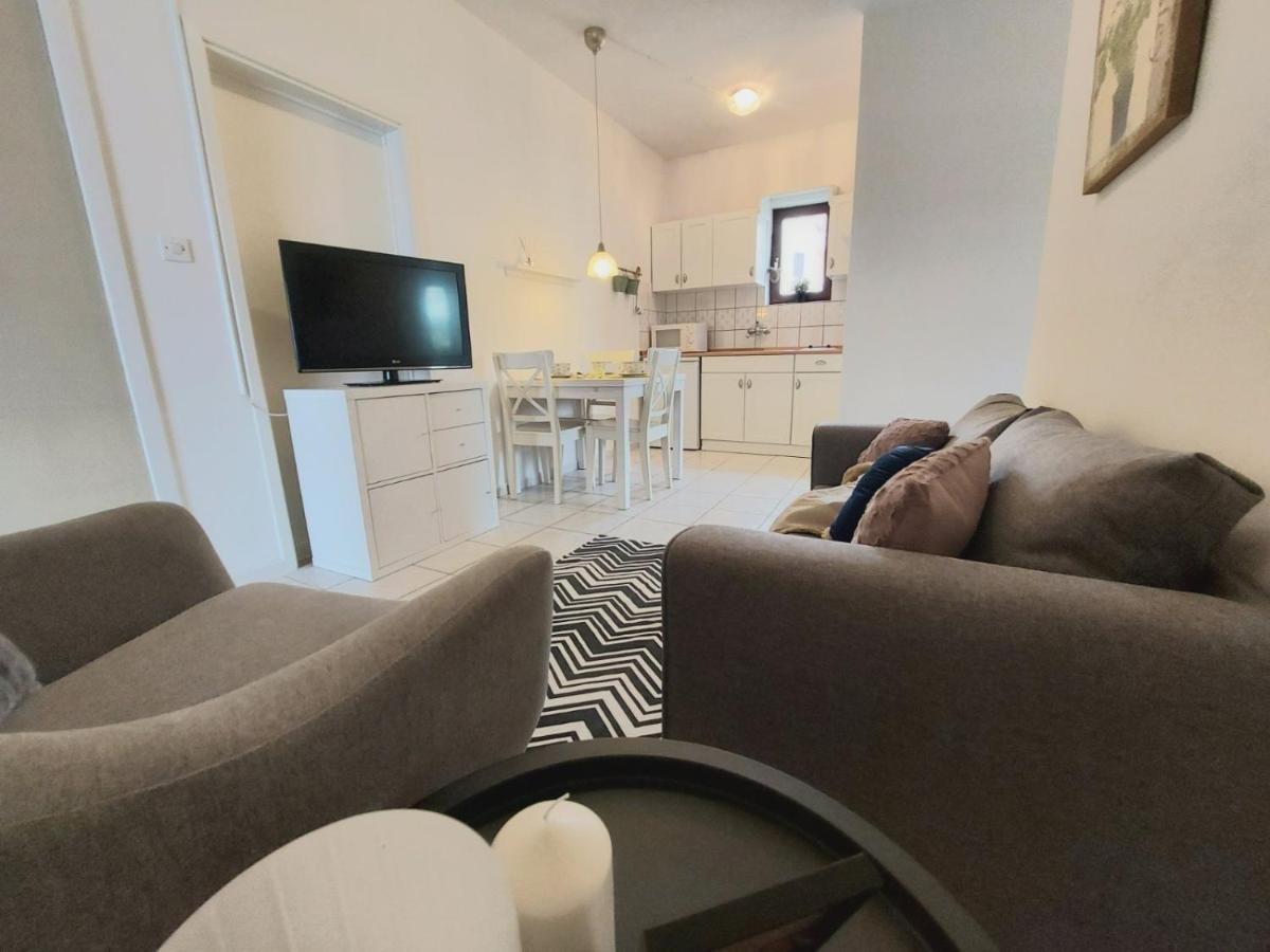 Apartmani Seaview Ljubač 外观 照片